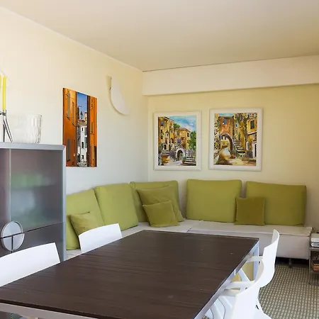 Appartement Amazing Three-bedroom *