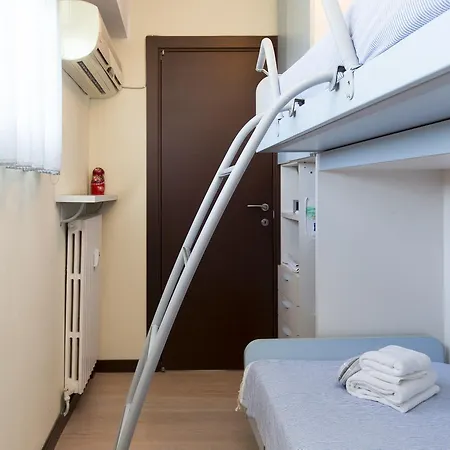 Amazing Three-bedroom *